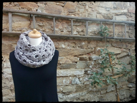 Nákrčník okatý přírodní I.